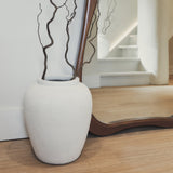 Arcurva – Espelho Grande de Corpo Inteiro Irregular em Madeira Escura 170cm x 85cm