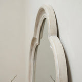 Melilla – Espelho de Corpo Inteiro Arqueado em Madeira Branca Lavada 170cm x 80cm