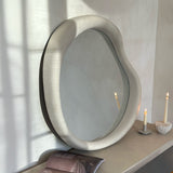 Wabi-Sabi – Espelho de Parede Irregular em Betão 80cm x 72cm